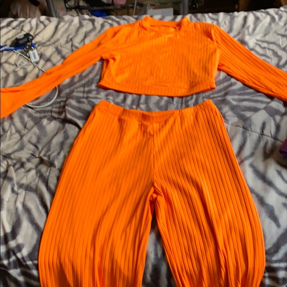 Two piece set
